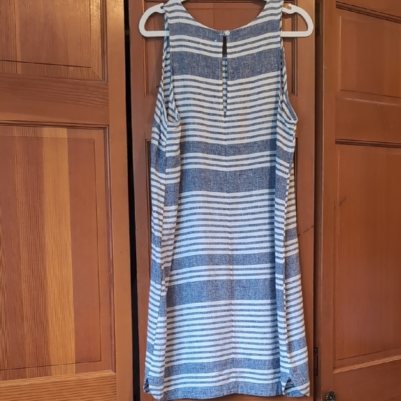 Old Navy Blue and White Striped Women's Dress - Picture 6 of 6